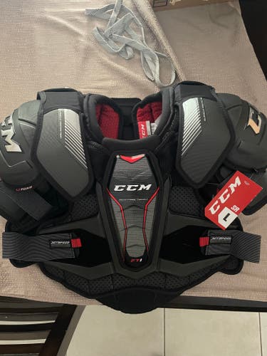 Brand new with tags CCM JetSpeed FT1 Shoulder Pads Pro Stock (New)