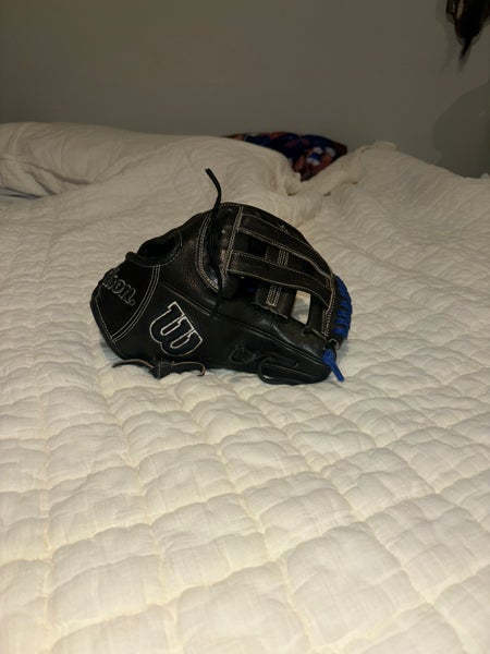 Wilson A2000 RH Infield Baseball Glove 11.5" (Used)