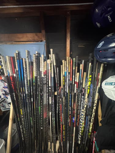 Senior Bauer Right Handed Hockey Stick (Used)