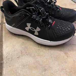 Unisex 3.5Y (Big Kids / Youth) Youth Under Armour Shoes (New)