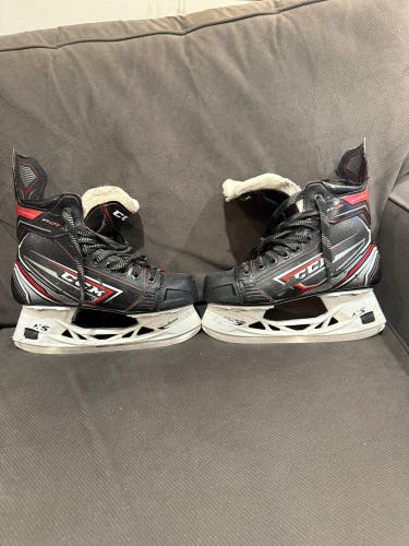 CCM JetSpeed FT470 Hockey Skates Regular Width Size 3.5 (Used)