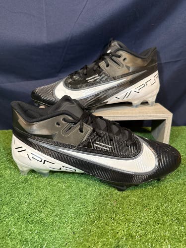 New Nike Vapor Edge Elite 360 2 Men’s Size 13 Mid Top Molded Football Cleats