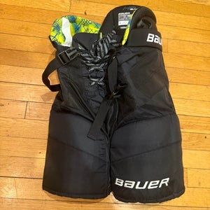 Junior Medium Bauer Hockey Pants (Used)