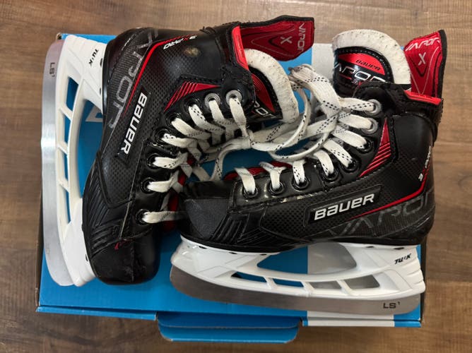 Bauer Vapor 3X Pro Hockey Skates Regular Width 11.5 (Used)