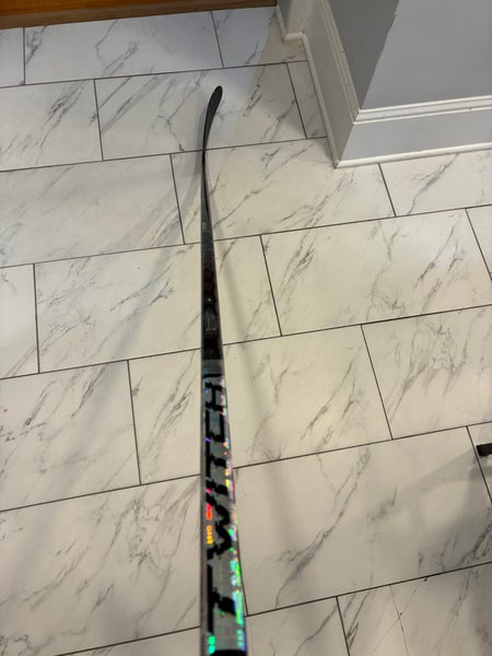 Lefty barely cut Like new senior 70 flex p28 Bauer Twitch Hockey Stick