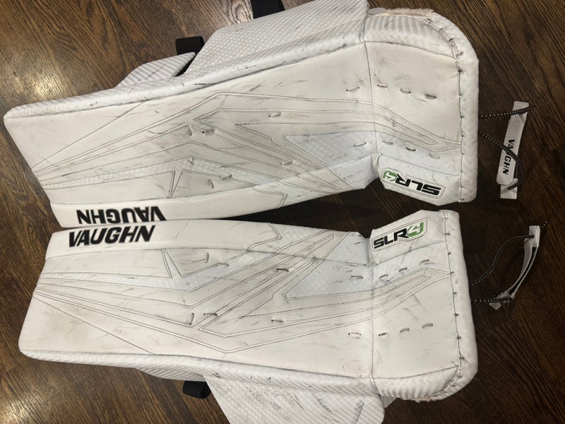 31" 2024 Vaughn SLR4 Goalie Leg Pads (Used)