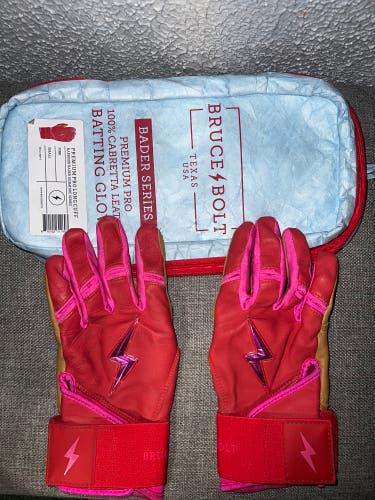 BRUCE BOLT BADER SERIES!! Small Batting Gloves (Like New)