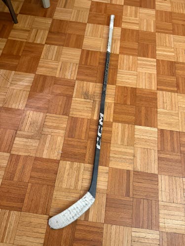 Senior CCM Jetspeed FT6 Pro Left Hand Hockey Stick P28 (Used)