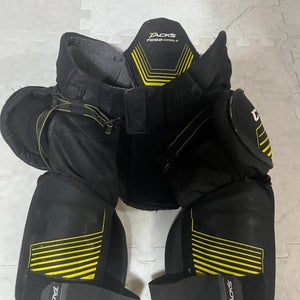Medium CCM Tacks 7092 Girdle (Used)