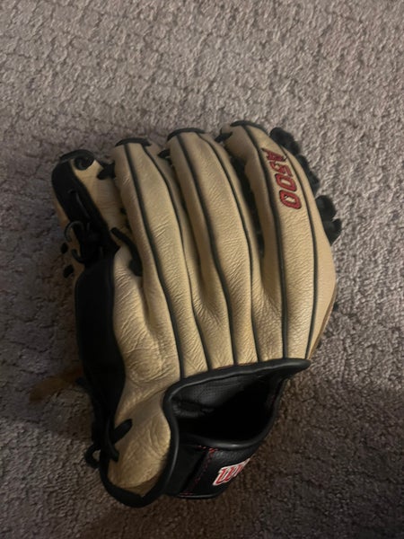 Wilson A500 RH Outfield Baseball Glove 12.5" (Used)