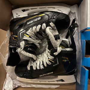 2024 Bauer Supreme M5 Pro Hockey Skates Extra Wide Width Size 3 (Used)