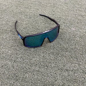 Unisex One Size Fits All Oakley Sutro Sunglasses (Used)