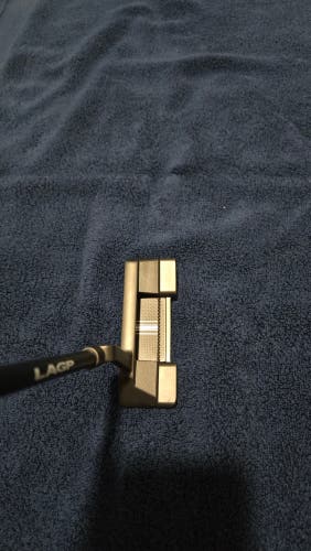 Black Men's 2024 Cobra King 3D Print Grandsport-35 AL Blade Right Handed Putter Uniflex 41" (Used)