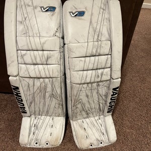 34" Vaughn Velocity V9 Pro Carbon Goalie Leg Pads (Used)