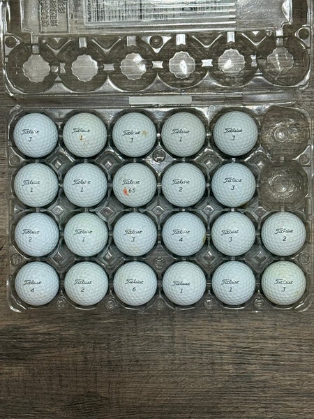 22 Titleist Pro V1 Golf Balls - 2025 and 2024 Models ONLY