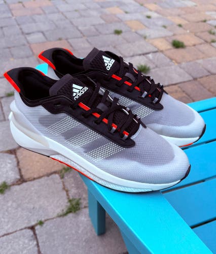 Men's Adidas Avryn Trainer Sneakers (HP5969) Core Black/Solar Red NEW US Size 10