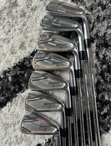 Men's 2021 Srixon Right Handed Iron Set Extra Stiff Flex 7 Pieces Steel Shaft (Used)