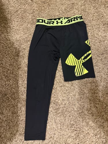 Black Under Armour Compression Leggings