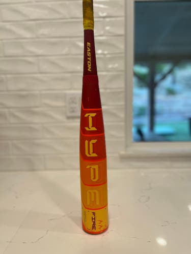 2025 Easton Hype Fire Composite USSSA Certified Bat (-8) 22 oz 30" (Used)