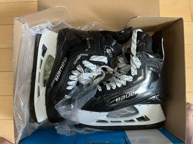 Like New Bauer Supreme Mach Hockey Skates Size 8 Fit 2
