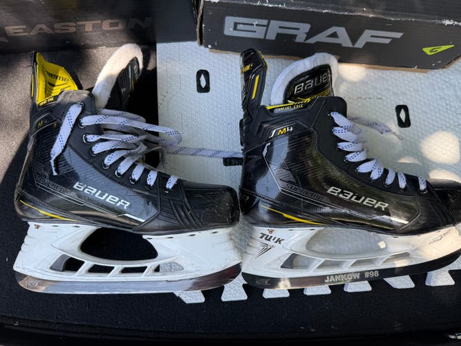 Bauer Supreme M4 Hockey Skates Pro Stock 8 (Used)