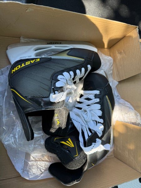 Easton Stealth 65S Hockey Skates Regular Width Size 4 (New)