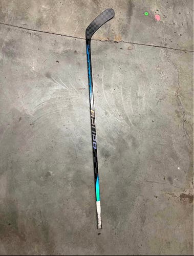 Senior Bauer Nexus Sync Right Handed Hockey Stick P92M (Used)