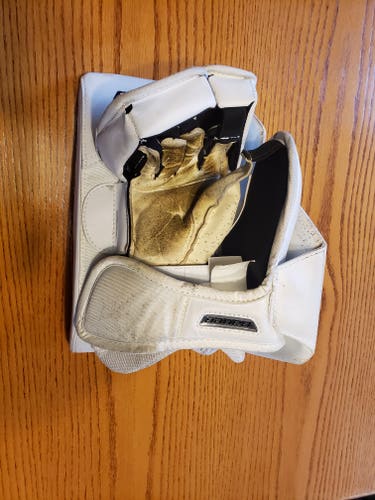 Bauer S20 GSX Regular Glove and Blocker (Used)