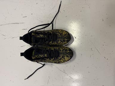 Used Under Armour LAX Cleats Boys Black Junior 02 11860-S000296928
