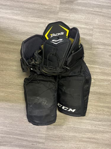 Junior XL CCM Tacks 6052 Hockey Pants (Used)