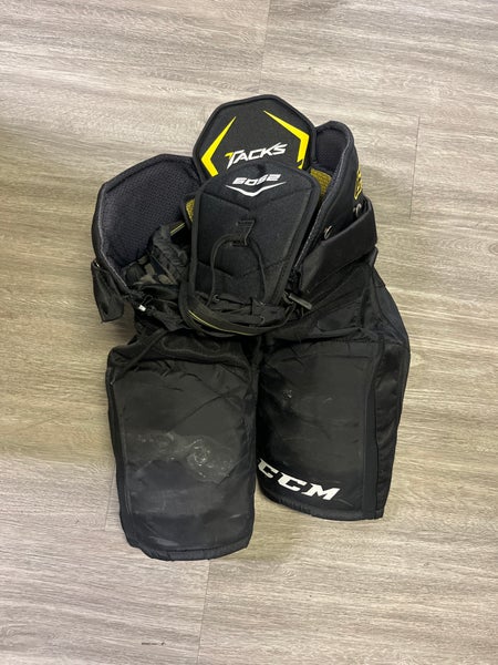 Junior XL CCM Tacks 6052 Hockey Pants  (Used)