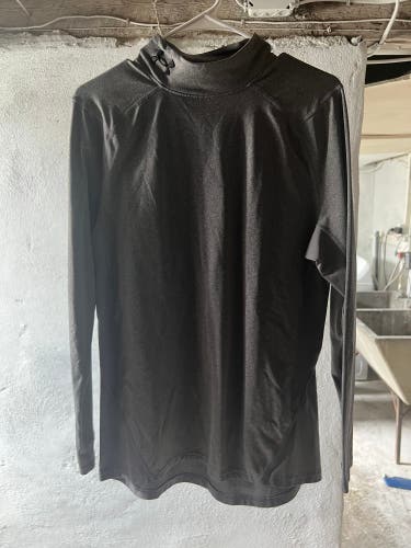 Gray Large Men's Under Armour Compression (Used)