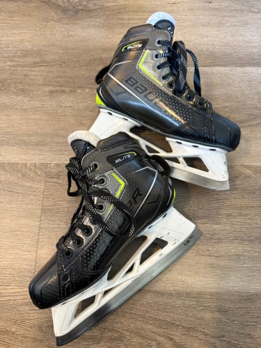 Bauer Elite Hockey Goalie Skates Extra Wide Width Size 2.5 (Used)