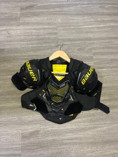 Junior Medium Bauer Supreme 3S Shoulder Pads  (Used)