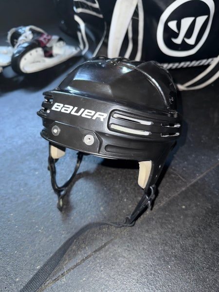 Medium Bauer 3500 Helmet black