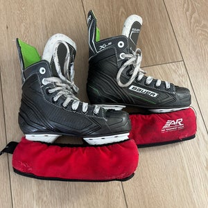 Bauer XLS Hockey Skates Regular Width Size 1 (Used)