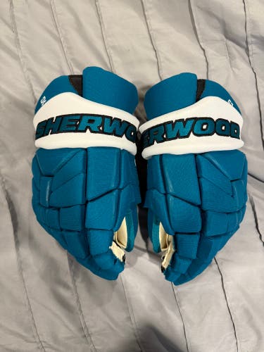 Sher-Wood CODE TMP Pro Gloves 14" (New)
