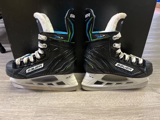 Bauer XLP Hockey Skates Regular Width 12 (Used)
