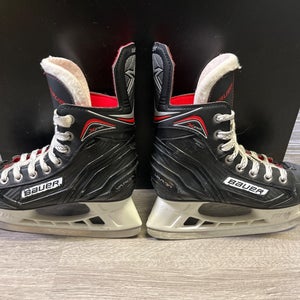 Bauer Hockey Skates Regular Width  Size 1 (Used)