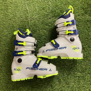 Kid's Fischer RC4 50 JR GW Alpine Touring Ski Boots (New)