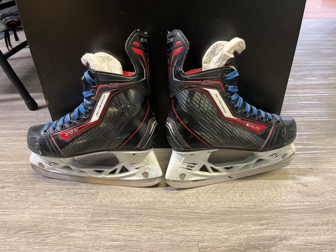 CCM JetSpeed 270 Hockey Skates Regular Width Size 2.5 (Used)