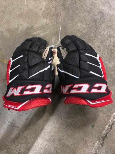 Black CCM JetSpeed FT390 Gloves 12" (Used)