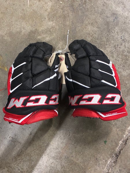Black CCM JetSpeed FT390 Gloves 12" (Used)