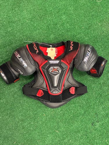 Small Junior Bauer Vapor 1X Lite Shoulder Pads (Used)