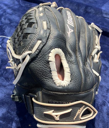 Black Mizuno Prospect LH Softball Glove 12.5" (Used)