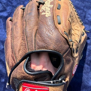Brown Rawlings The Mark of a Pro RH Pitchers Baseball Glove 12.5" (Used)