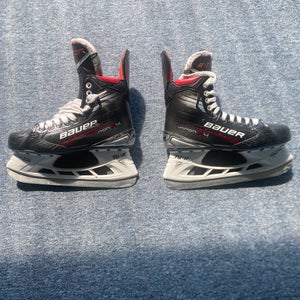 Bauer Vapor X4 Hockey Skates 7.5 (Used)