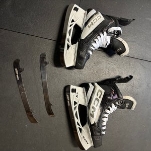 (Lightly Used) 2024 CCM JetSpeed FT6 Pro Custom Hockey Skates Narrow Width 8.25 2 sets blacksteel