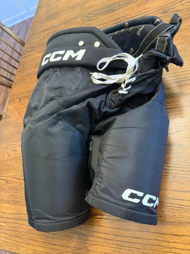 Men's Senior XXL CCM Tacks AS 580 Hockey Pants (Used)