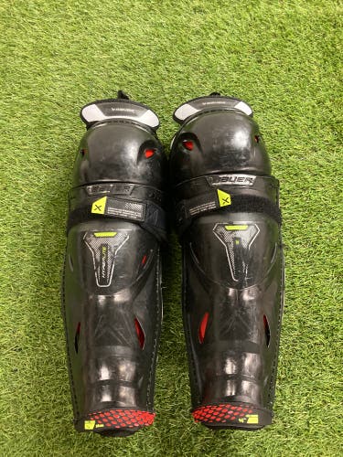 Senior Bauer Vapor Hyperlite Shin Pads 14" (Used)